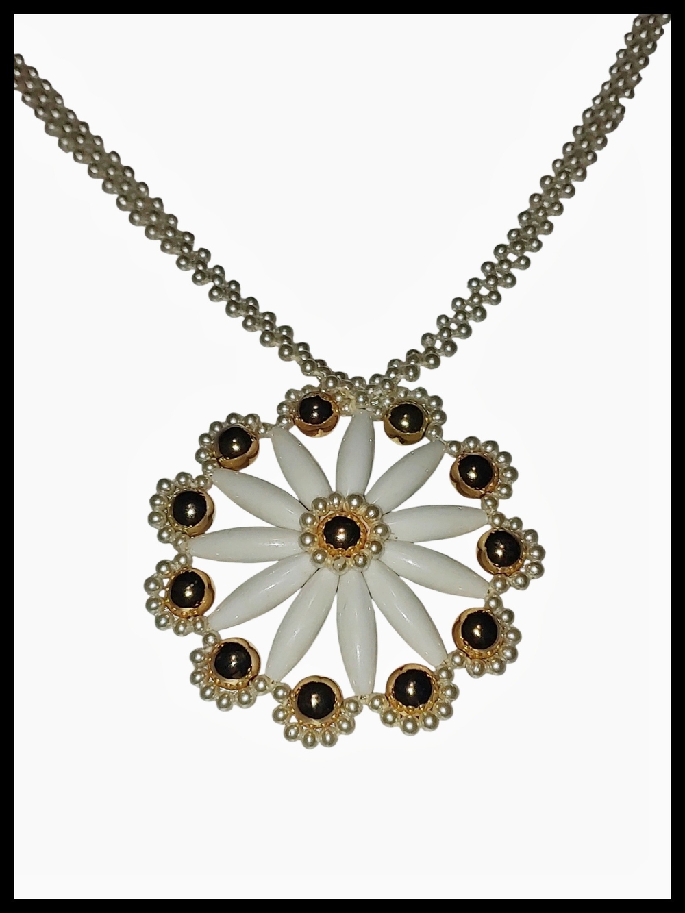 White and Gold Tone Floral Pendant Necklace